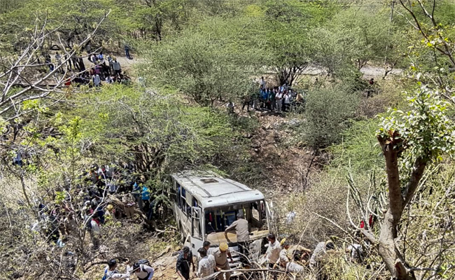 Bus falls into gorge in Rajasthan's Ajmer; 2 killed, 31 injured